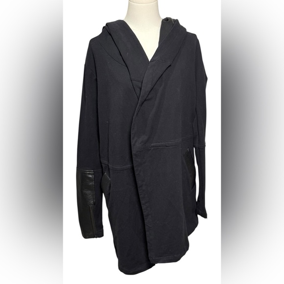 Blanc Noir Open Front Hooded Jacket With Faux Leather Accents in Black Size XL - Picture 2 of 10